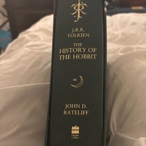 J.R.R Tolkien “The history of the hobbit” De Luxe Edition
